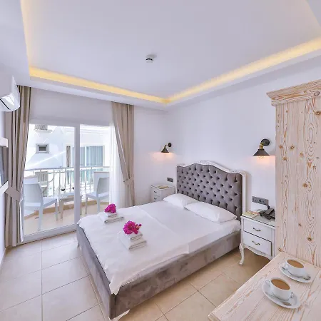 Belinda ホテル カシュ