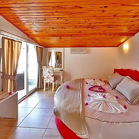 Belinda Otel 3*