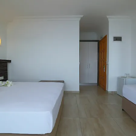 Belinda ホテル カシュ